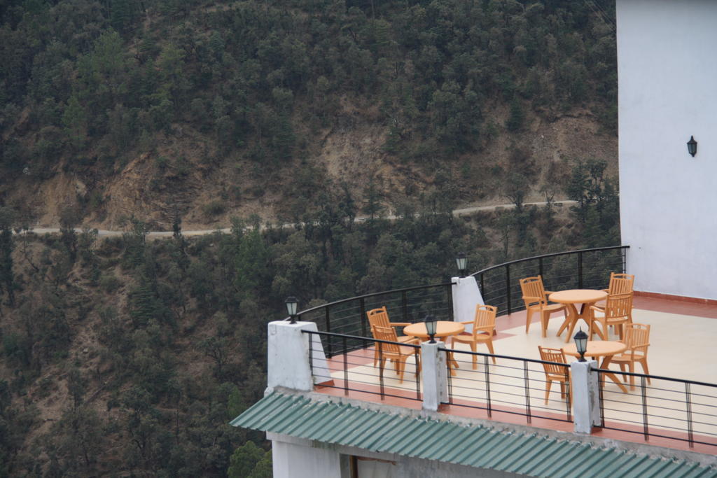 United 21 Resort Chail Exterior foto